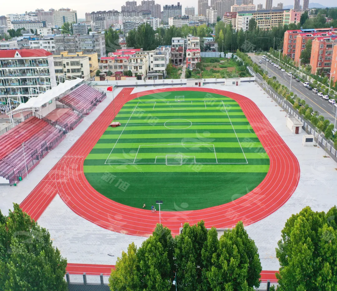 驻马店学校塑胶跑道人造草坪场地完工